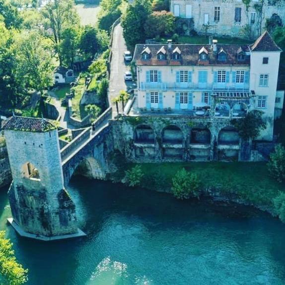 Chambres du Pont de la Légende Sauveterre-de-Bearn Exterior foto